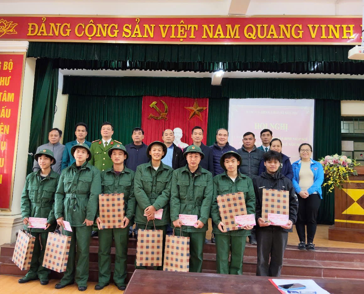 Xã Kim Thư gặp mặt thanh niên lên đường nhập ngũ năm 2025 và đón nhận quân nhân xuất ngũ trở về địa phương